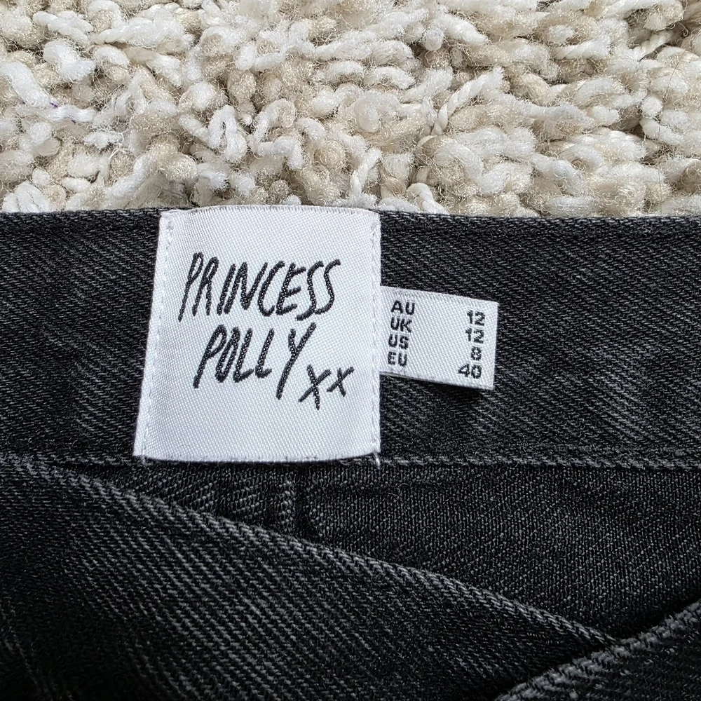 Princess Polly Black Straight Leg Jeans Size 8 - Picture 5 of 8